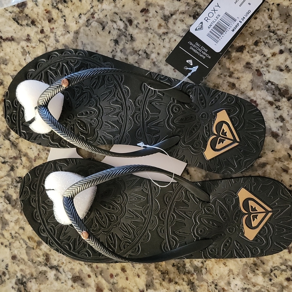 Roxy flip flops